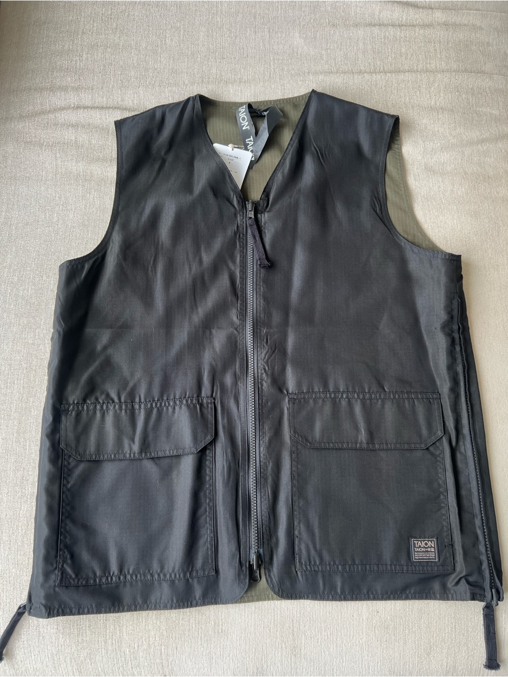 Taion Reversible Lightweight Ripstop Vest - Unisex